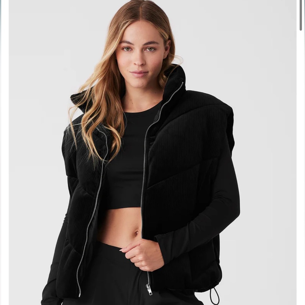 Alo Yoga Ribbed Velour Mountain Side Puffer Vest - NWT